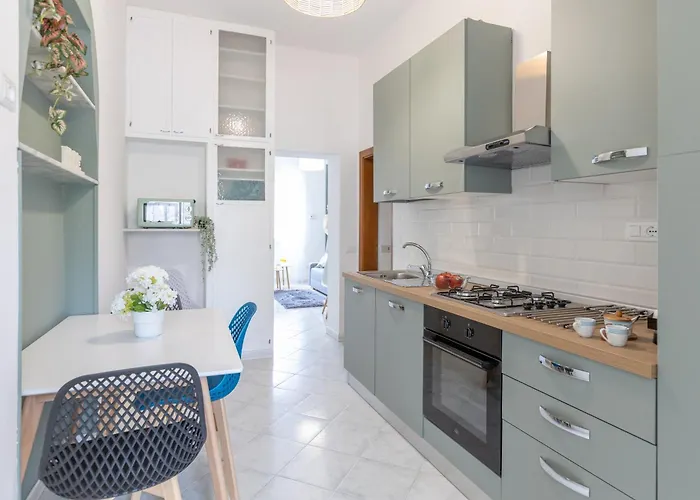 Salmastro Appartement *